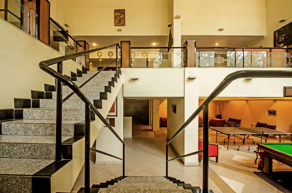 Quality Inn Regency, Nashik Interior foto