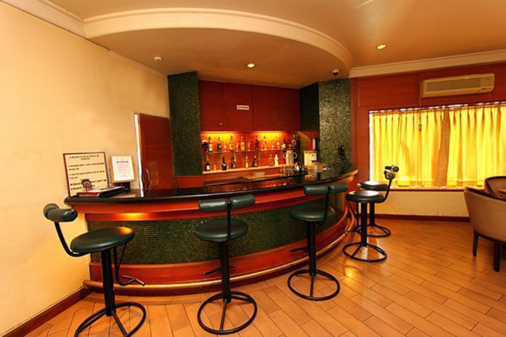 Quality Inn Regency, Nashik Exterior foto
